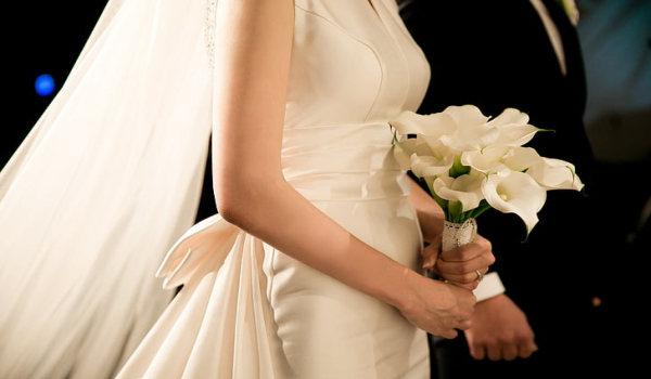 男生梦见和女朋友结婚是什么意思 男生梦见和女朋友结婚有什么预兆