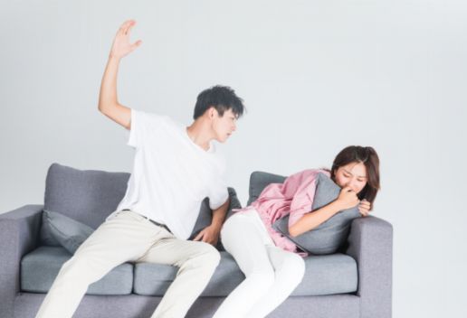 梦见妻子出轨暴打妻子是什么意思 梦见妻子出轨暴打妻子有什么征兆
