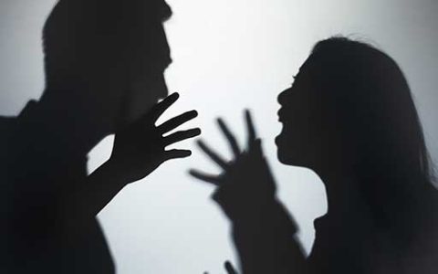 梦见和男友吵架分手有什么预兆 梦见和男友吵架分手什么意思