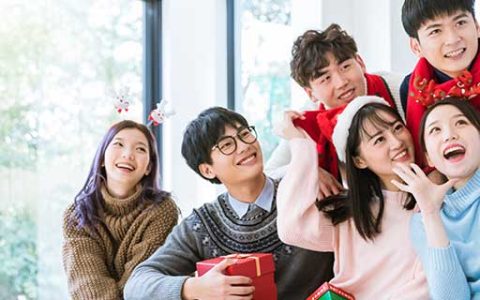 梦见与老同学相遇预示什么 梦到与老同学相遇好不好