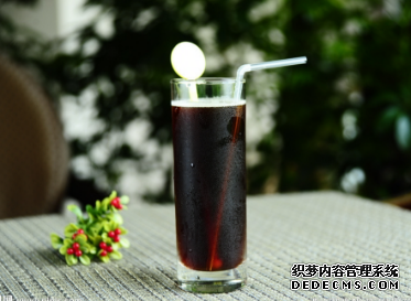 心理测试：在沙漠渴了一天，最想喝哪杯饮料，测你最近有什么
