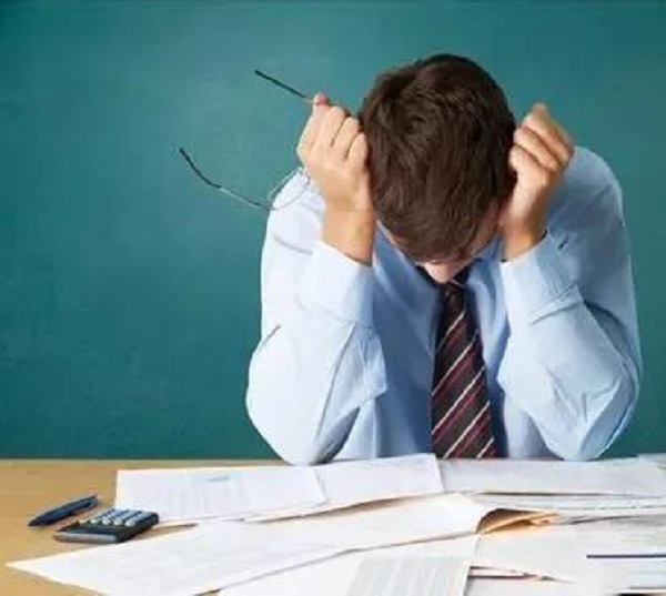 号码吉凶分析：为什么手机号码中有12、69的人容易出现负债？