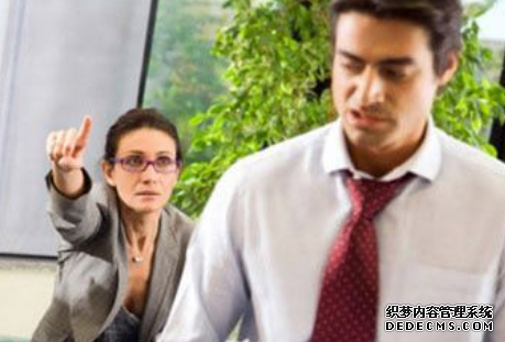 在职场心软会引来什么“回报”
