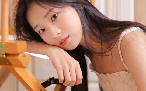 八字算命—女命如何看富贵贫贱？